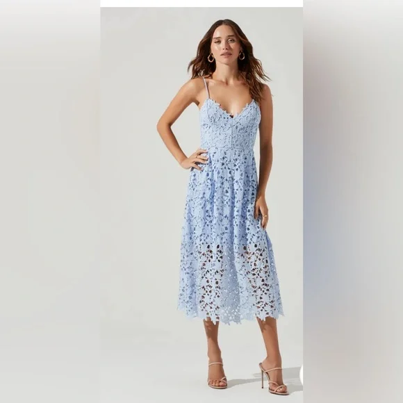 Astr | Dresses | Astr The Label Lace A Line Midi Dress Size S | Poshmark